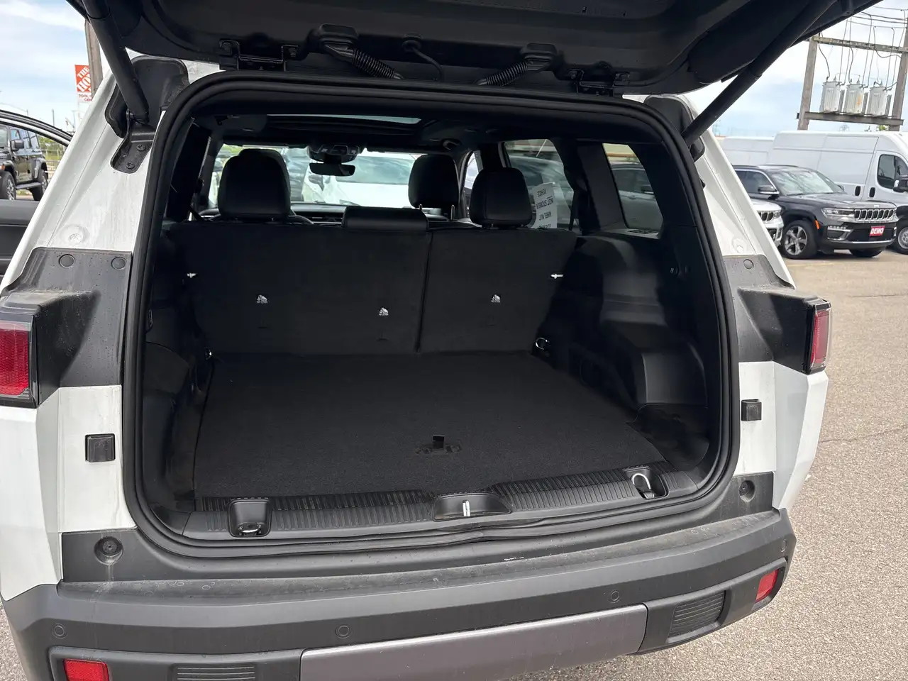 Jeep Cherokee снимка Jeep Cherokee