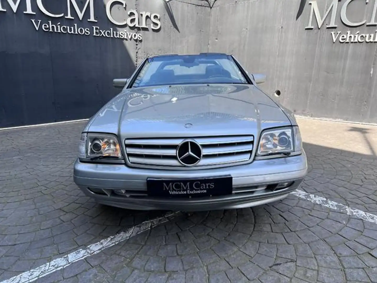 Mercedes-Benz SL 600 Plateado - 2