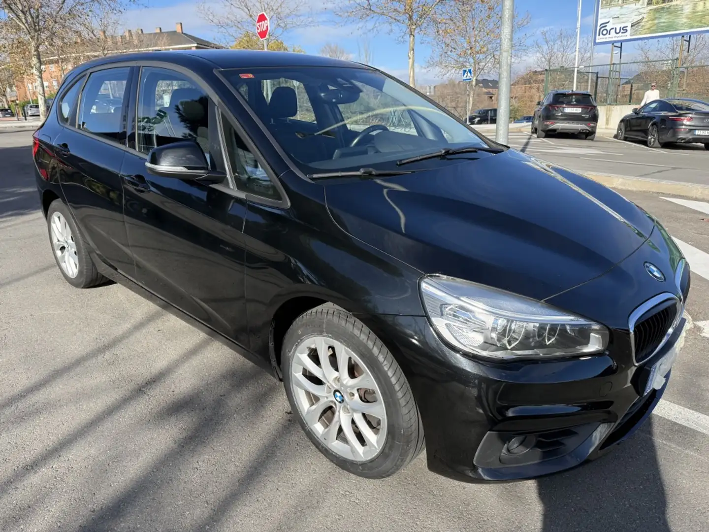 BMW 218 218dA Active Tourer Noir - 1