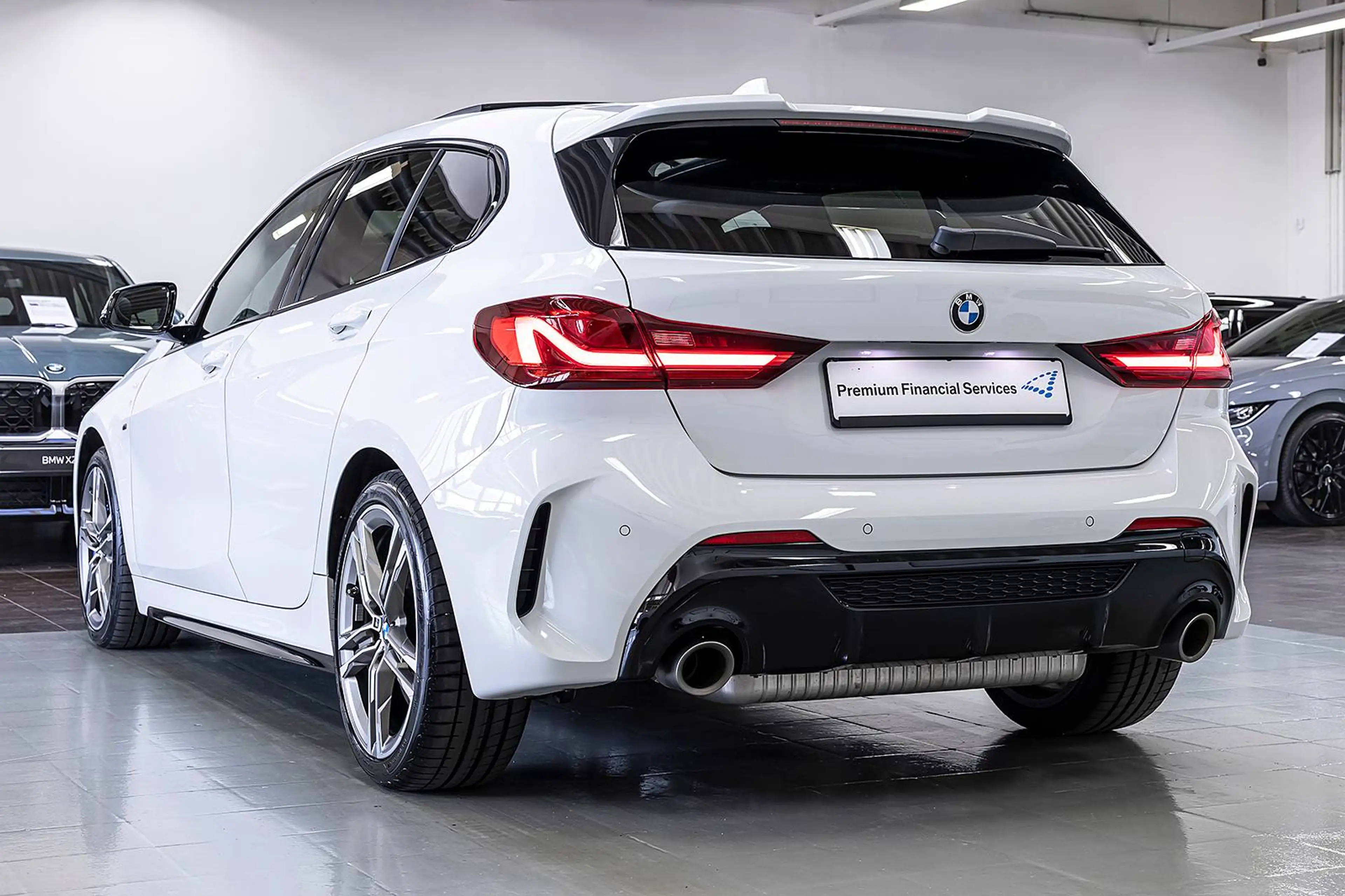 BMW 135 iX SAG LED LCP AG+ TEMP PANO CARPLAY DAB H&K 18" — photo 5
