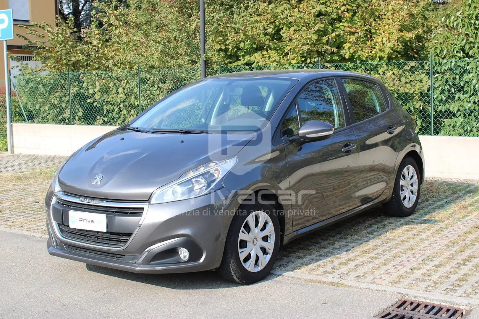 Peugeot 208 PureTech 82 5 porte Active Argento - 1