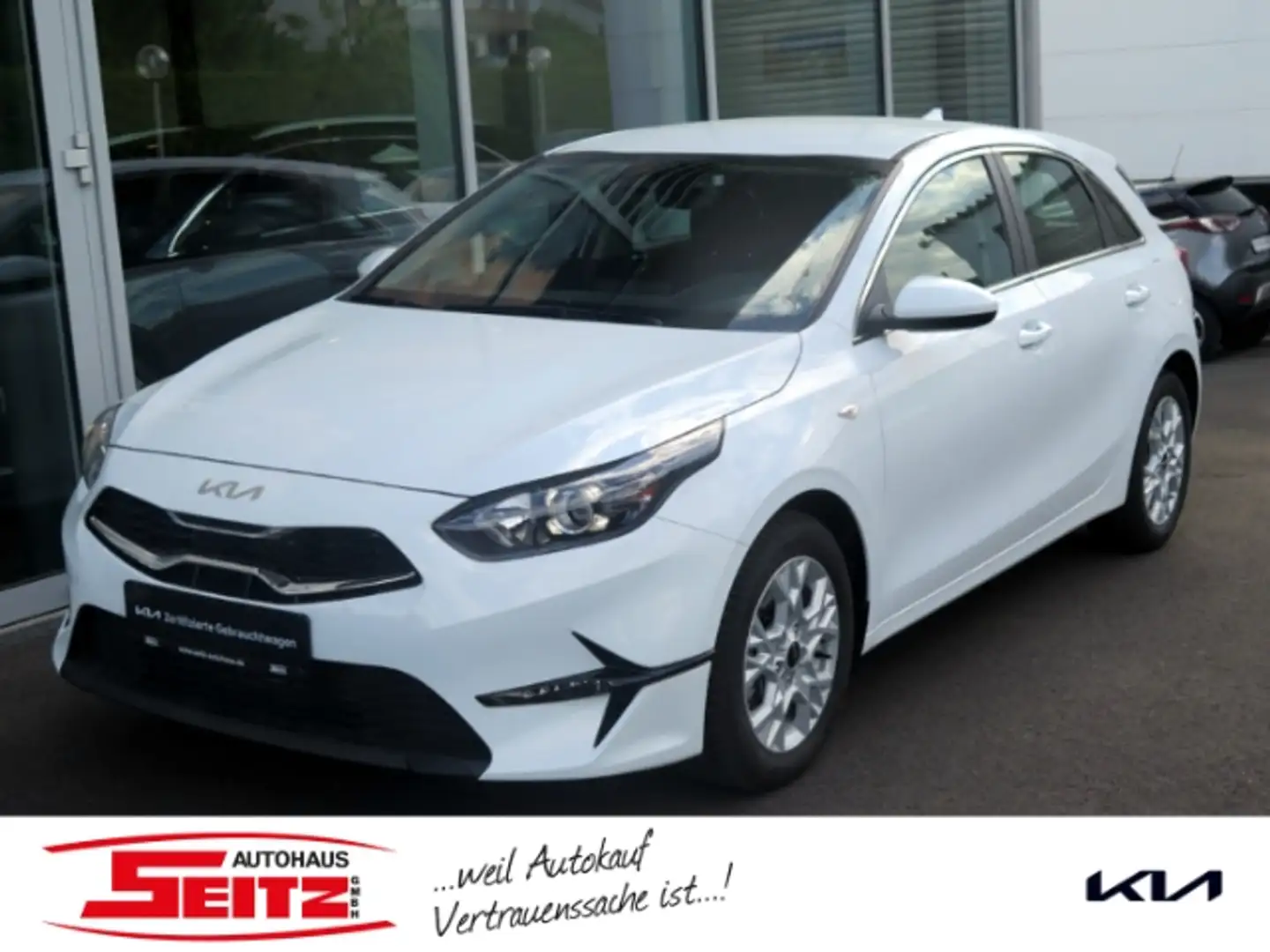 Kia Ceed / cee'd Vision Komfort+ Navi 1.0T 100 Digitales Cockpit Ap Weiß - 1