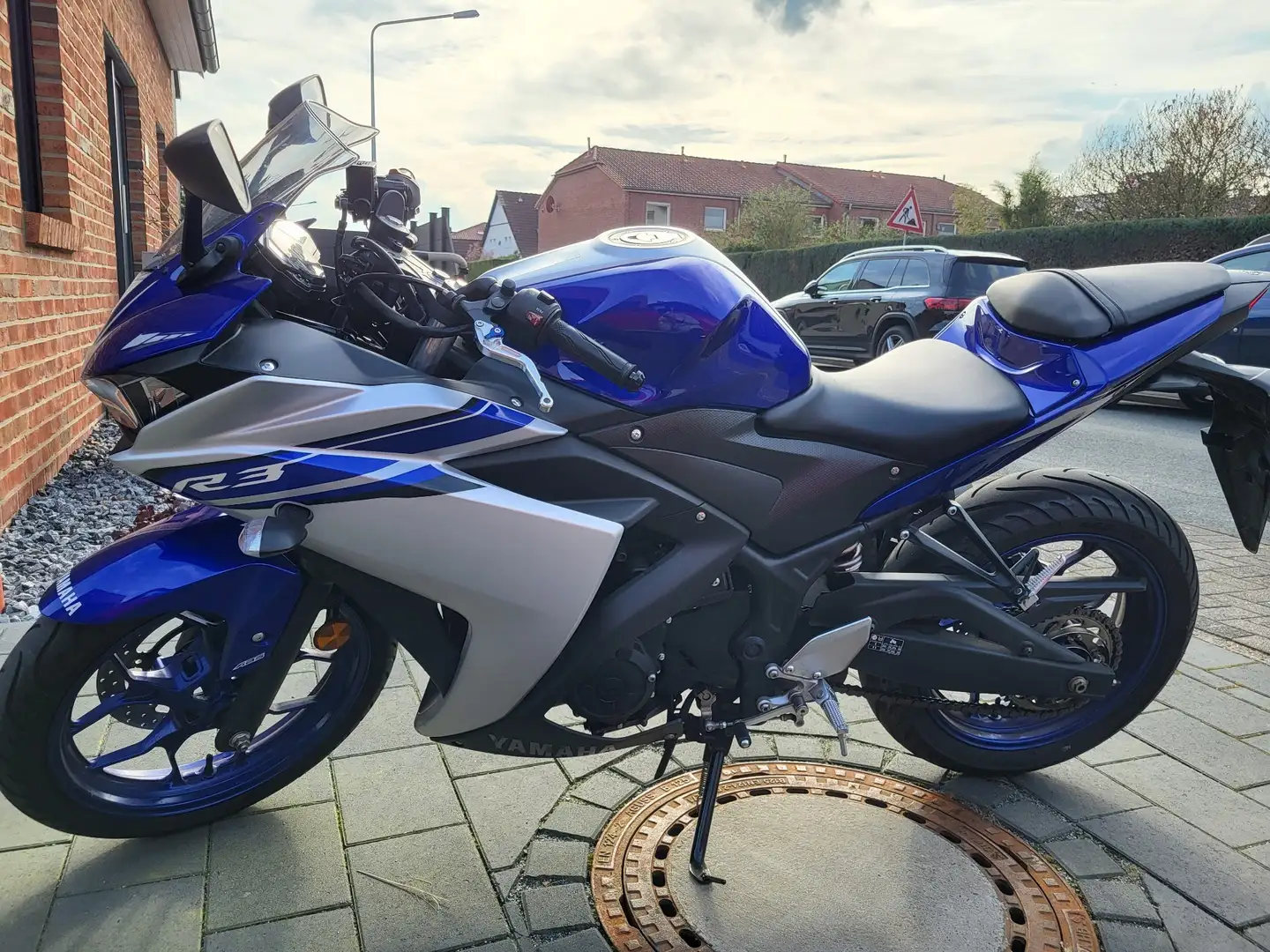 Yamaha YZF-R3 Bleu - 1