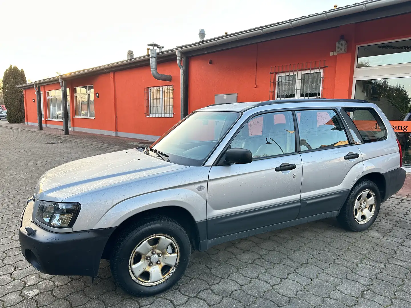 Subaru Forester 2.0 X Active * Allrad * Aus 1.Hand * Klima * Silber - 1
