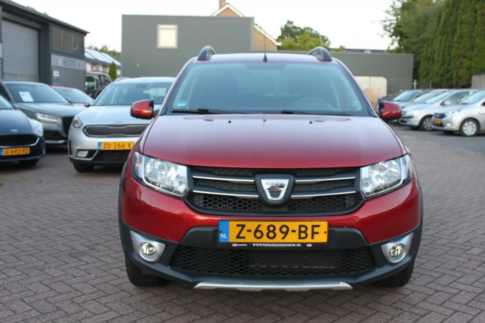 Dacia Sandero 0.9 TCe E-R Step Lau Rood - 2