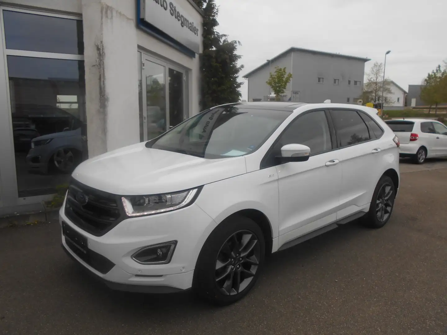 Ford Edge ST-Line 4x4 m. Business-Paket, Panoramadach, AHK Wit - 1