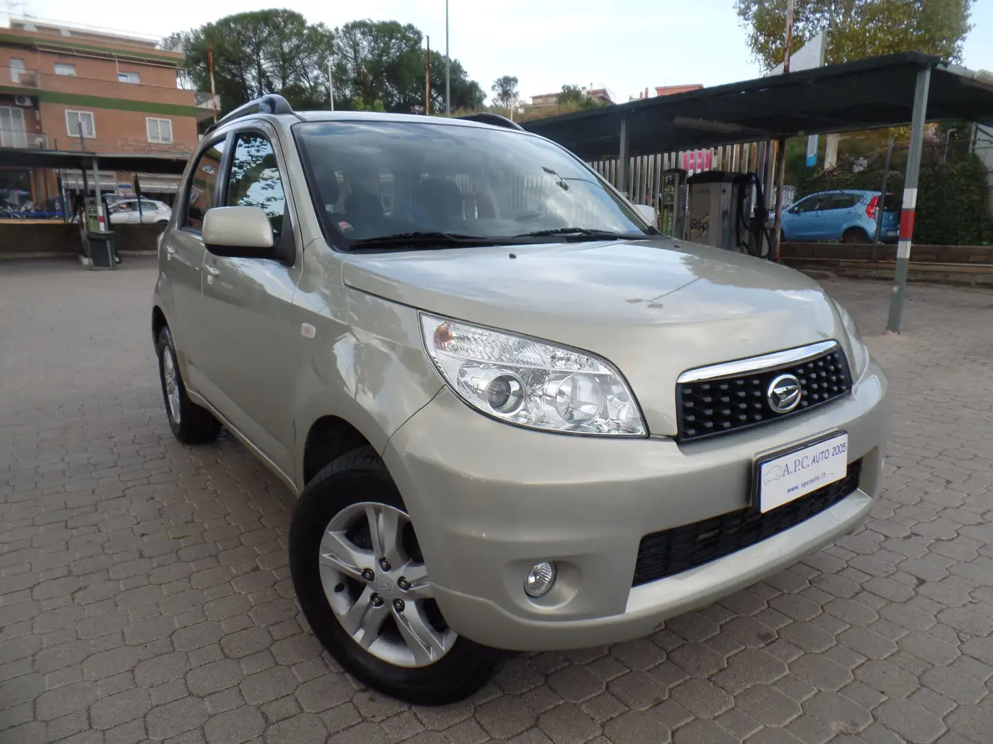 Daihatsu Terios Terios 1.5 Easy Five 4wd Šedá - 1