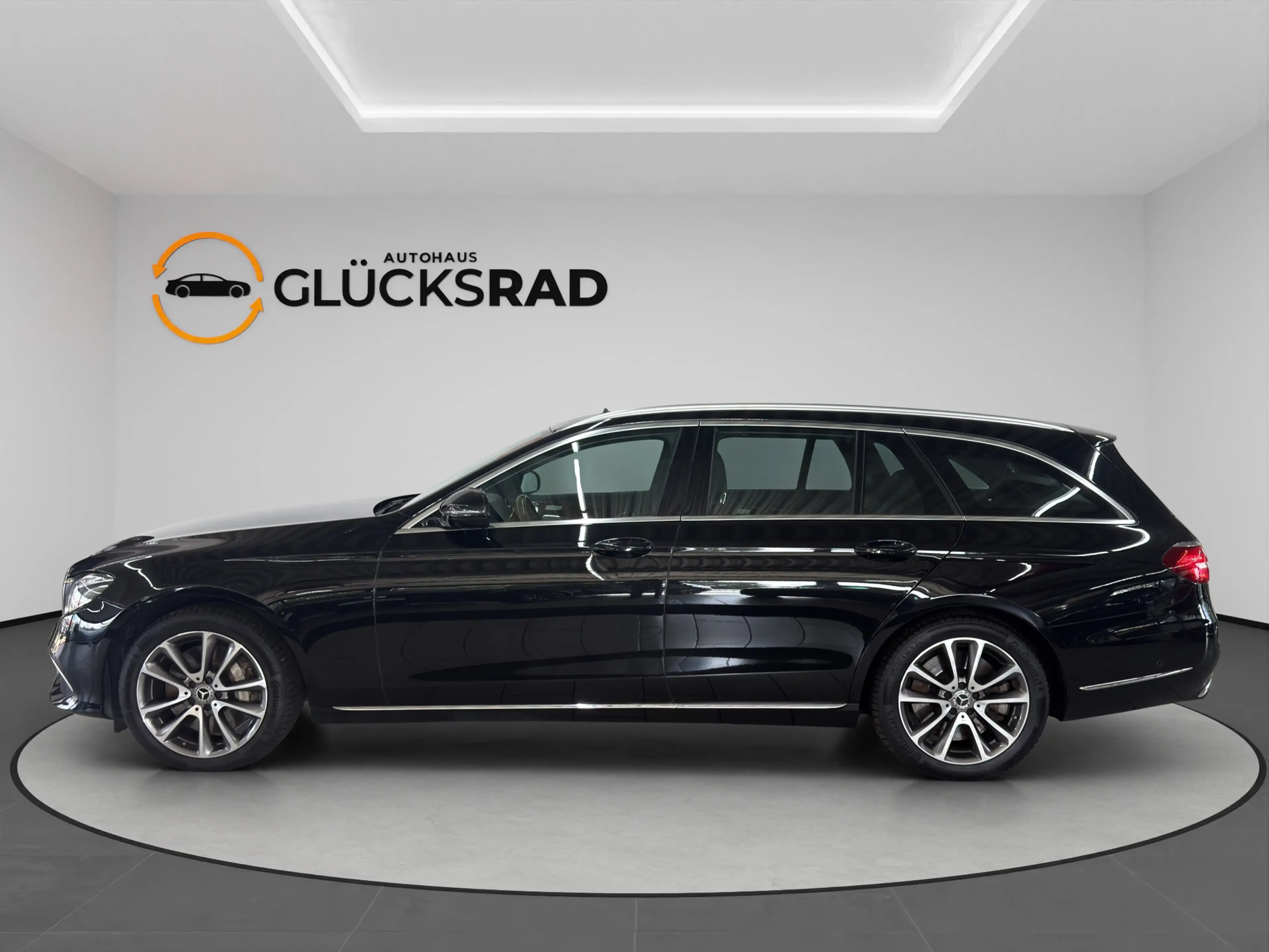 Mercedes-Benz E 450 E 450 4Matic 360° Kam HUD Leder ACC AHK — photo 4