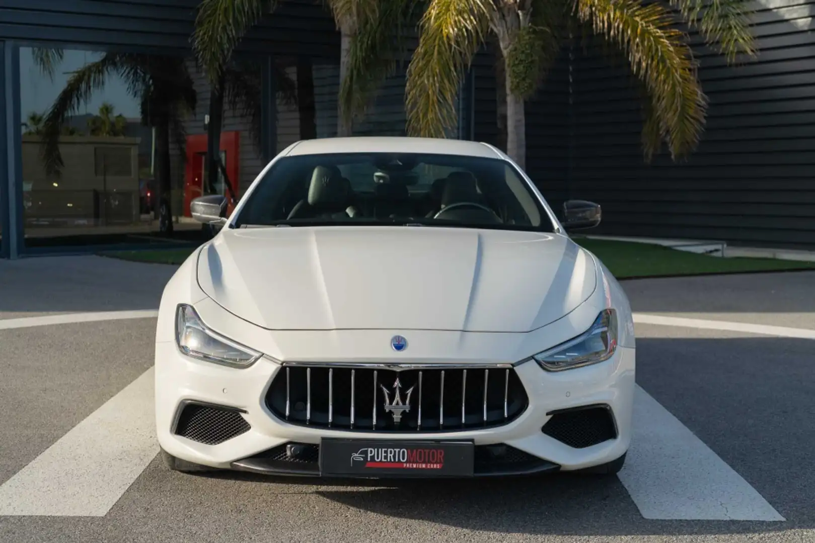 Maserati Ghibli S Q4 Aut. 430 Weiß - 2