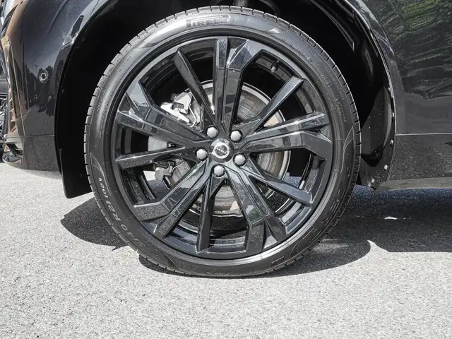 Volvo XC60 view 7