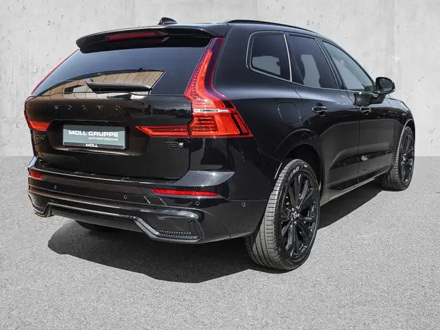 Volvo XC60 view 4