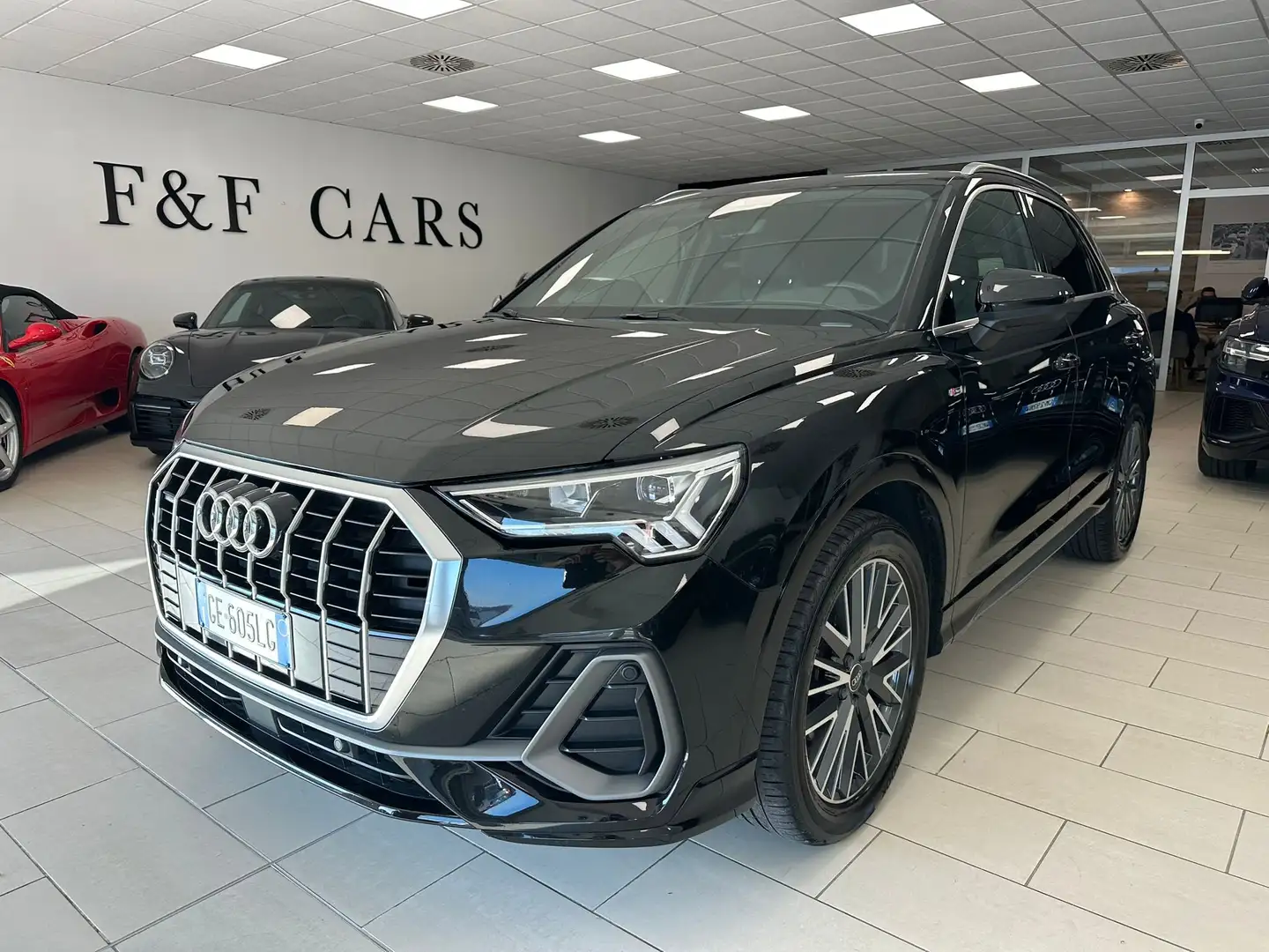 Audi Q3 35 2.0 tdi quattro S line edition interno esterno Nero - 1
