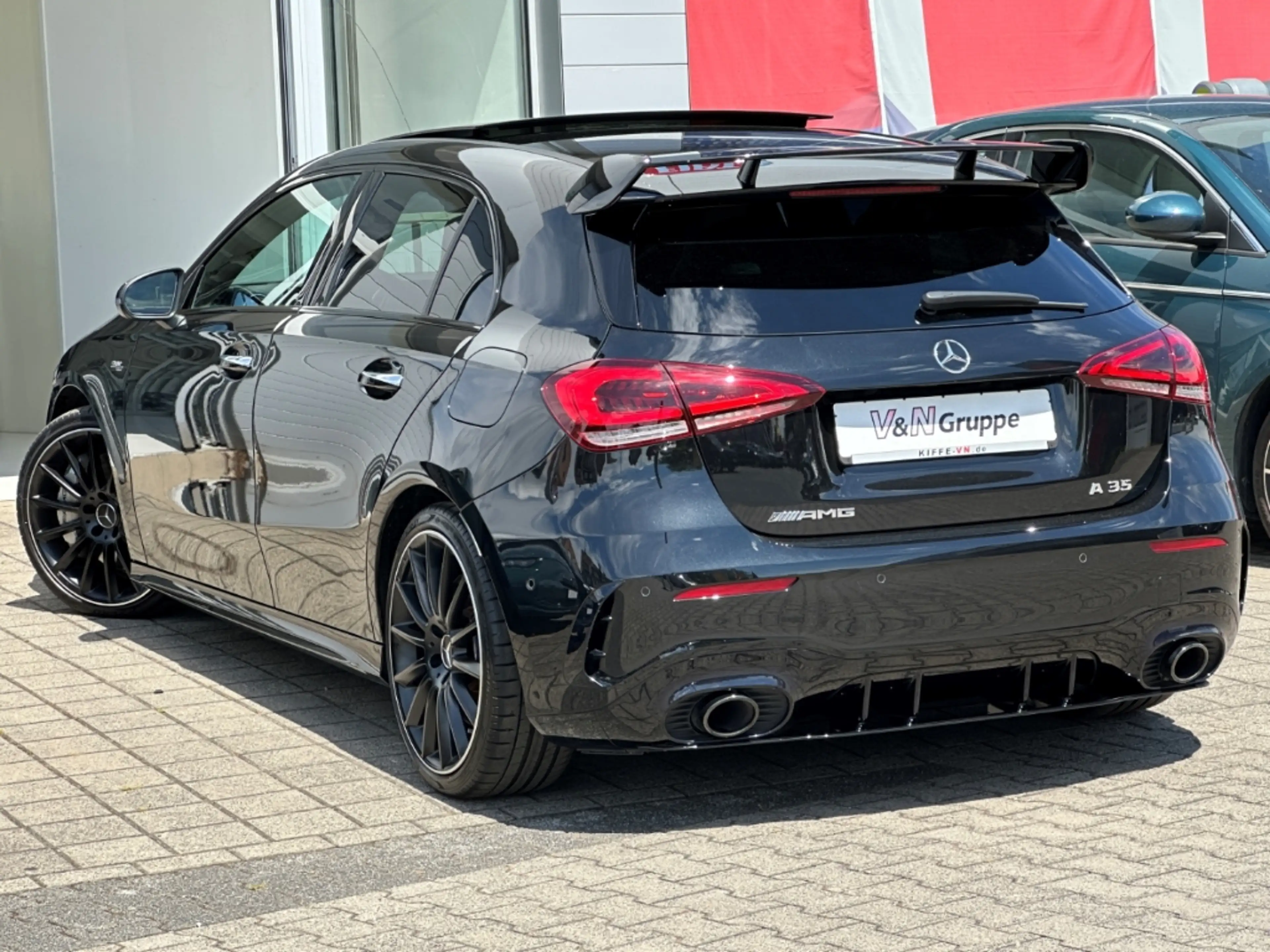 Mercedes-Benz A 35 AMG 4M BURMESTER HUD PANO 360 DISTR+ MEMORY — photo 2
