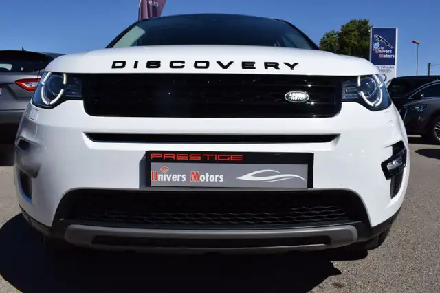 Land Rover Discovery Sport view 14