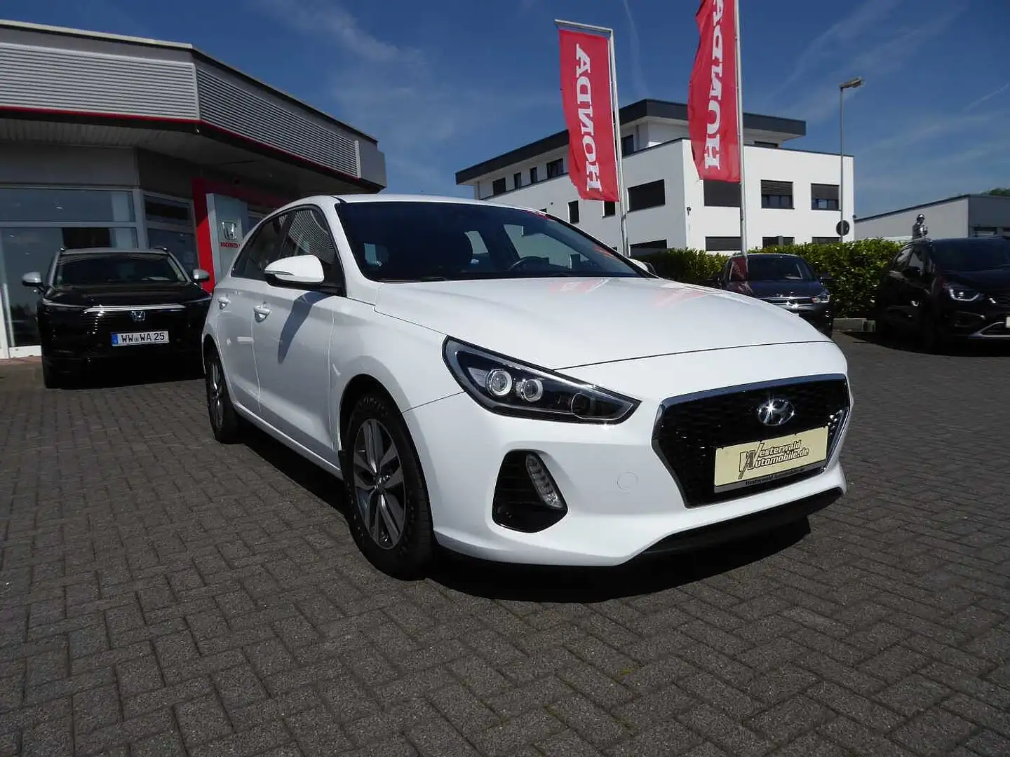 Hyundai i30 1.4 T-GDI DCT Passion Plus / Scheckheft-gepflegt Weiß - 2