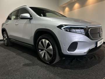 4MATIC Advanced 67 kWh Parkeerpakket, Rij-assisten