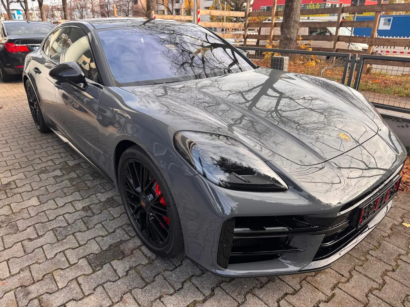 Porsche Panamera GTS / Carbon / Burmester / VOLL Gris - 1
