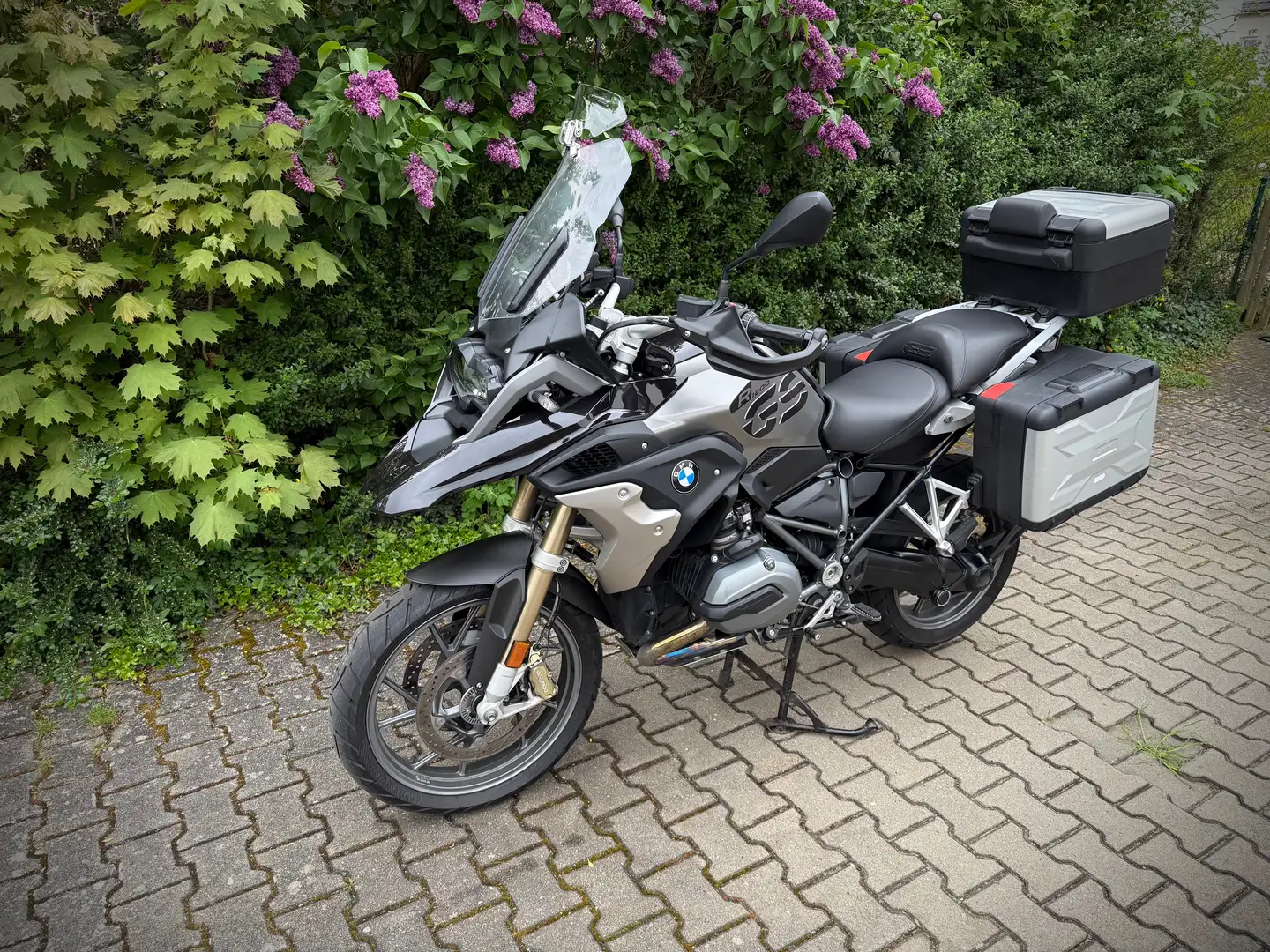 BMW R 1200 GS (TFT, alle Pakete, Scheckheft, Navi, Koffer ...) Grau - 2