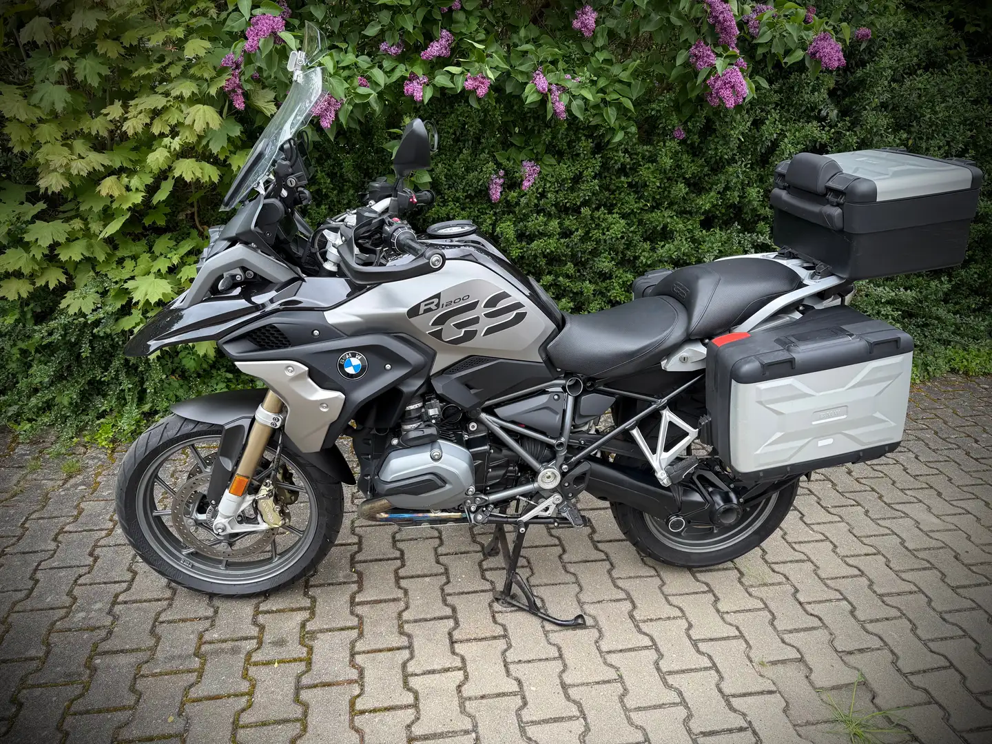 BMW R 1200 GS (TFT, alle Pakete, Scheckheft, Navi, Koffer ...) Grau - 1