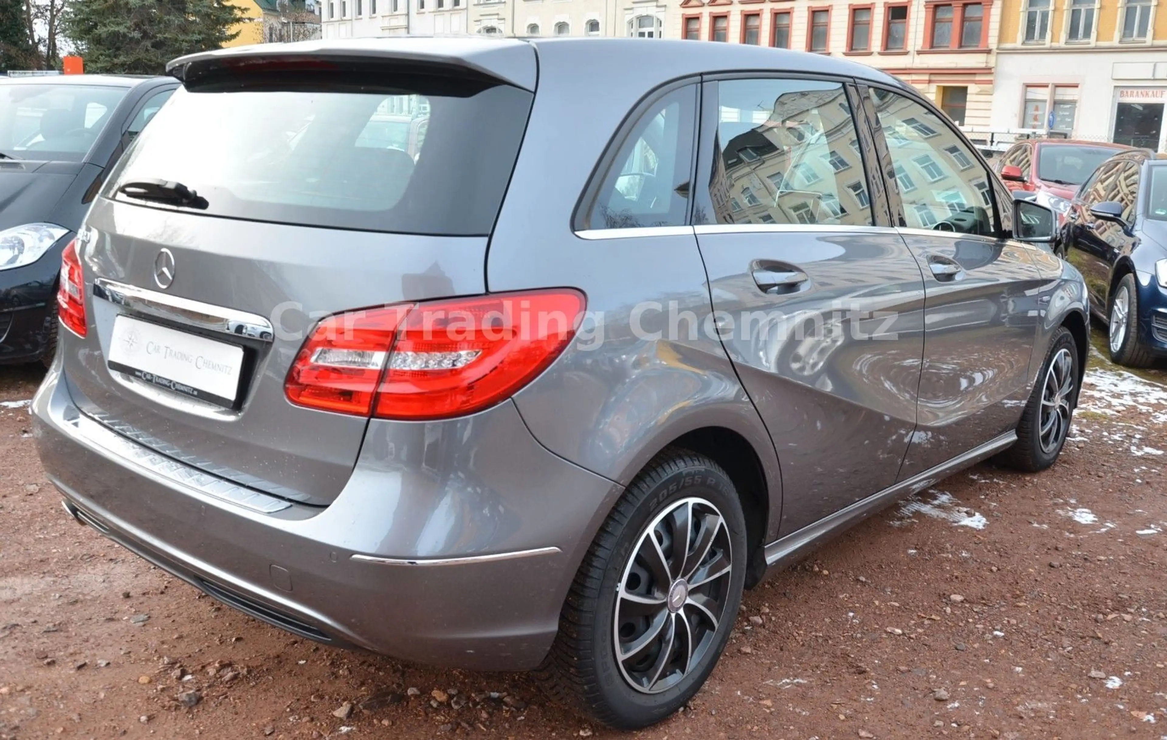 Mercedes-Benz B 180 Xenon Navi Klima Sitzheizung Tüv 10/2027 — photo 5