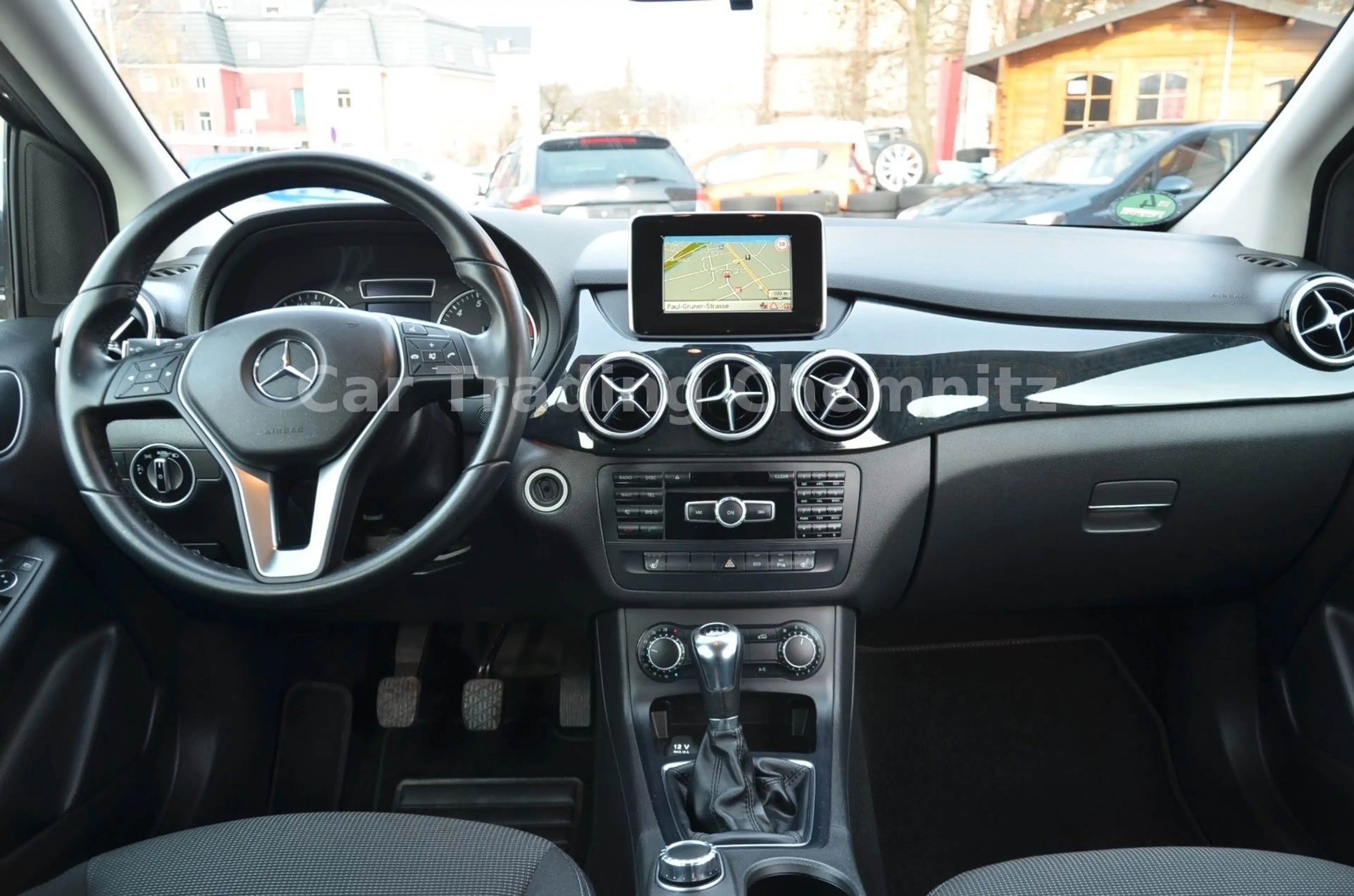 Mercedes-Benz B 180 Xenon Navi Klima Sitzheizung Tüv 10/2027 — photo 10