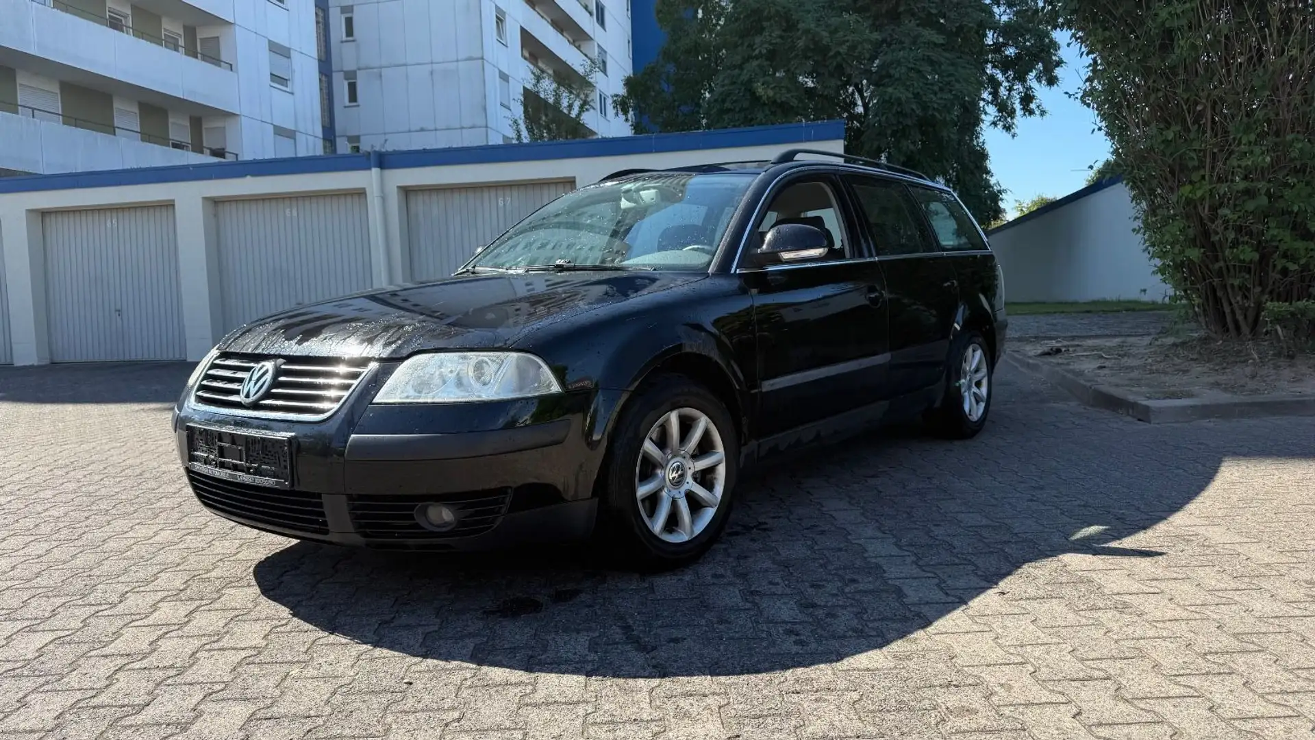 Volkswagen Passat Variant Comfortline|NAVI|SHZ|AHK|KLIMAAUT Noir - 2