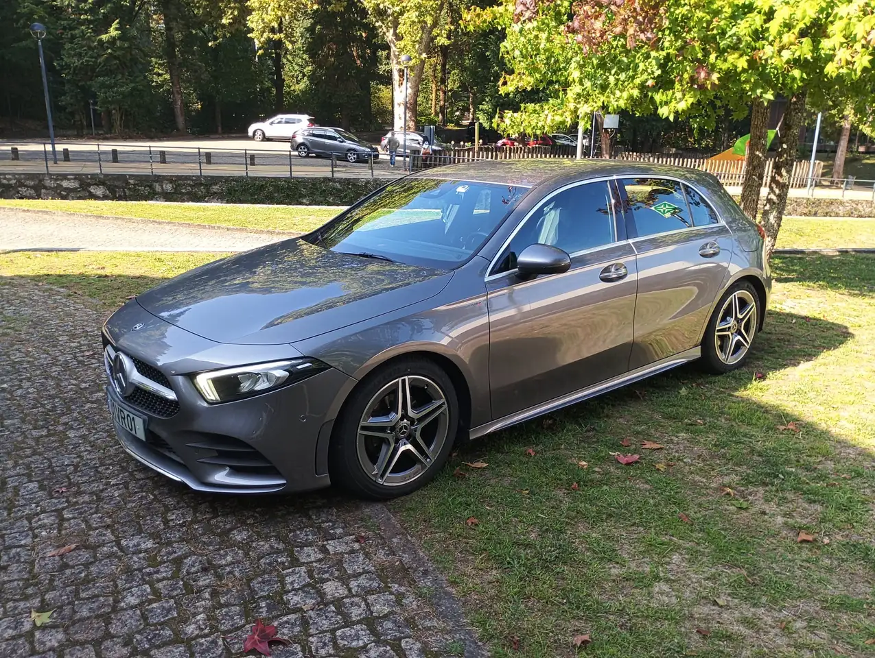 Mercedes-Benz A 180
