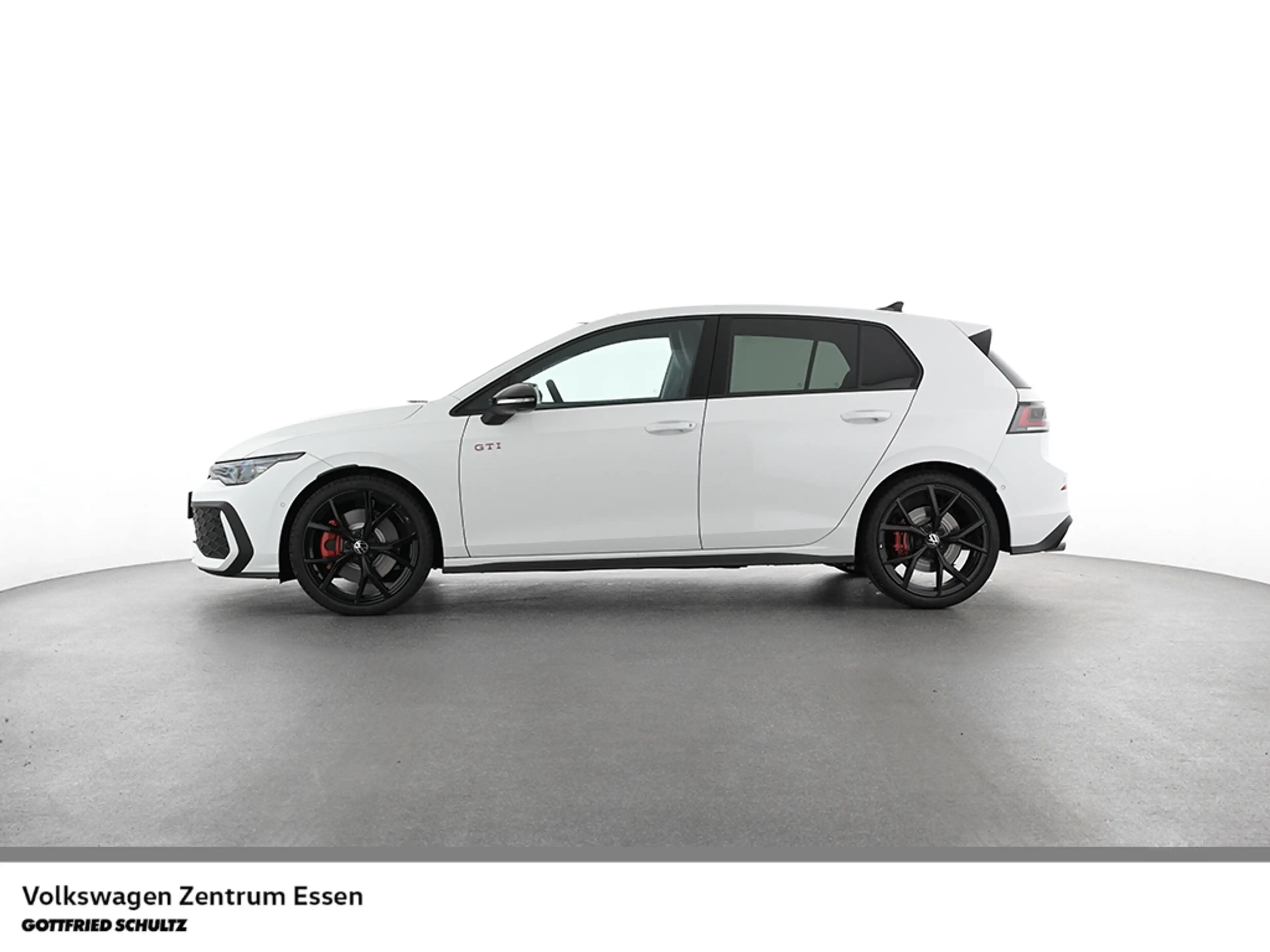 Volkswagen Golf GTI 2 0 l TSI DSG Pano BlackStyle Keyless — photo 4