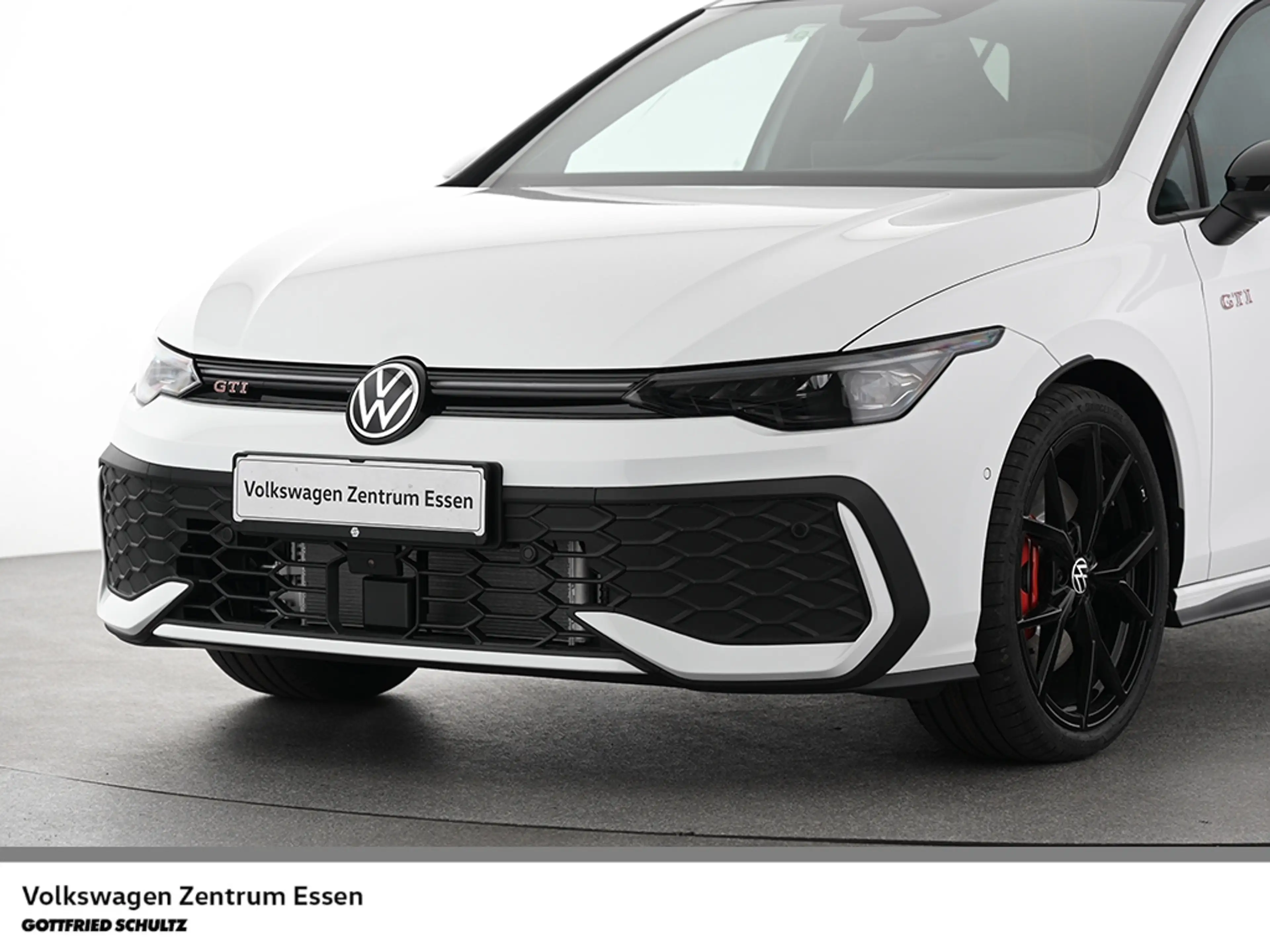 Volkswagen Golf GTI 2 0 l TSI DSG Pano BlackStyle Keyless — photo 8