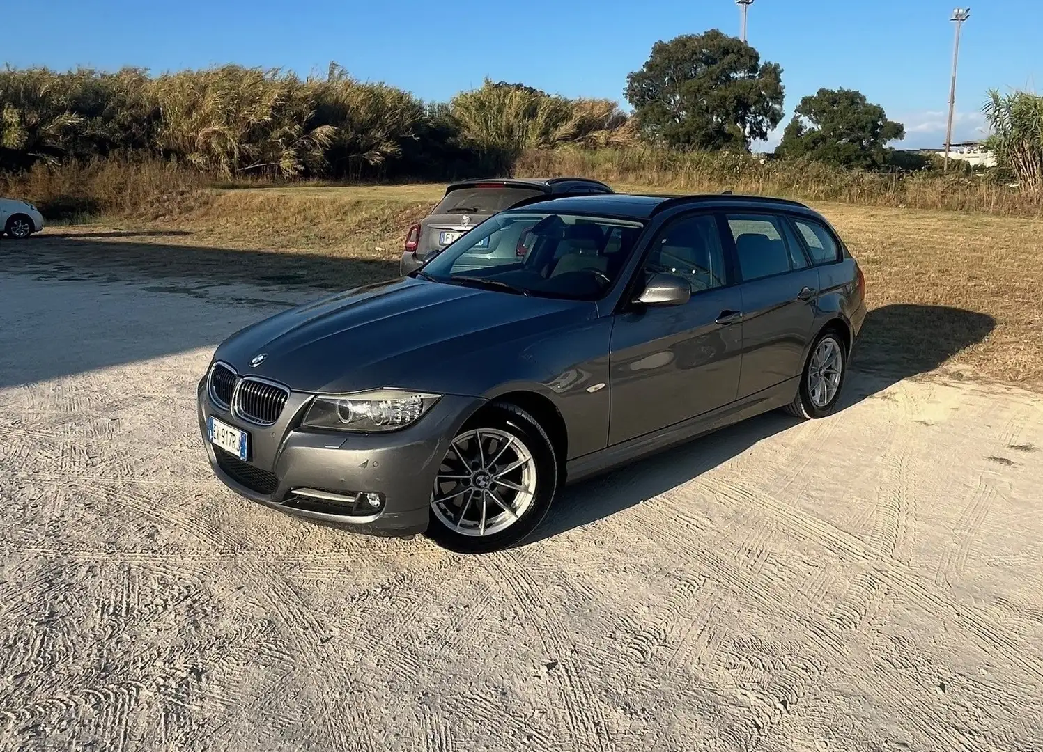 BMW 320 Serie 3 E91 Touring 320d Touring Futura 184cv Grigio - 1