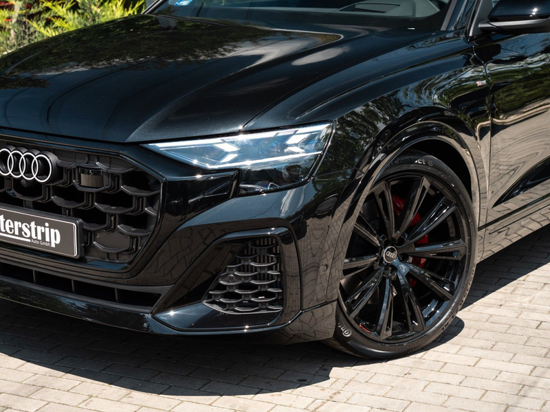 Audi Q8 60 TFSIe SLINE.MATRIX.SOFTCL.PANO.HUD.360.AHK — photo 7