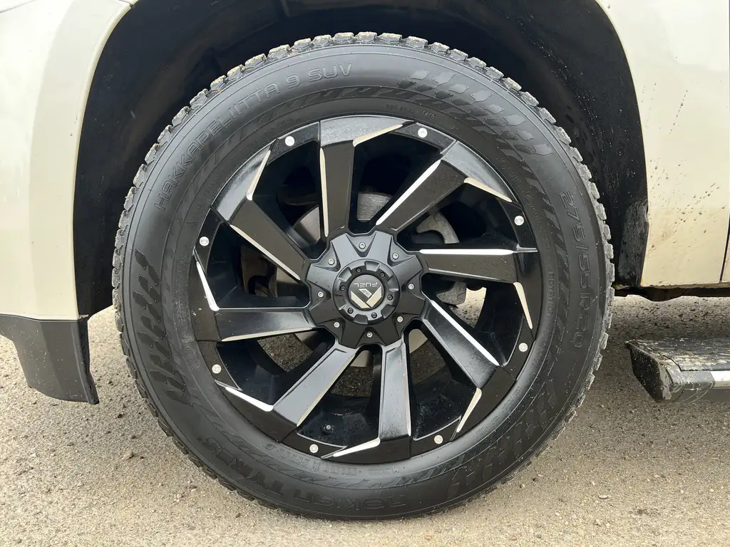 2015 GMC Yukon Denali | Climate Seats | PowerFold Third Row | Key — photo 3