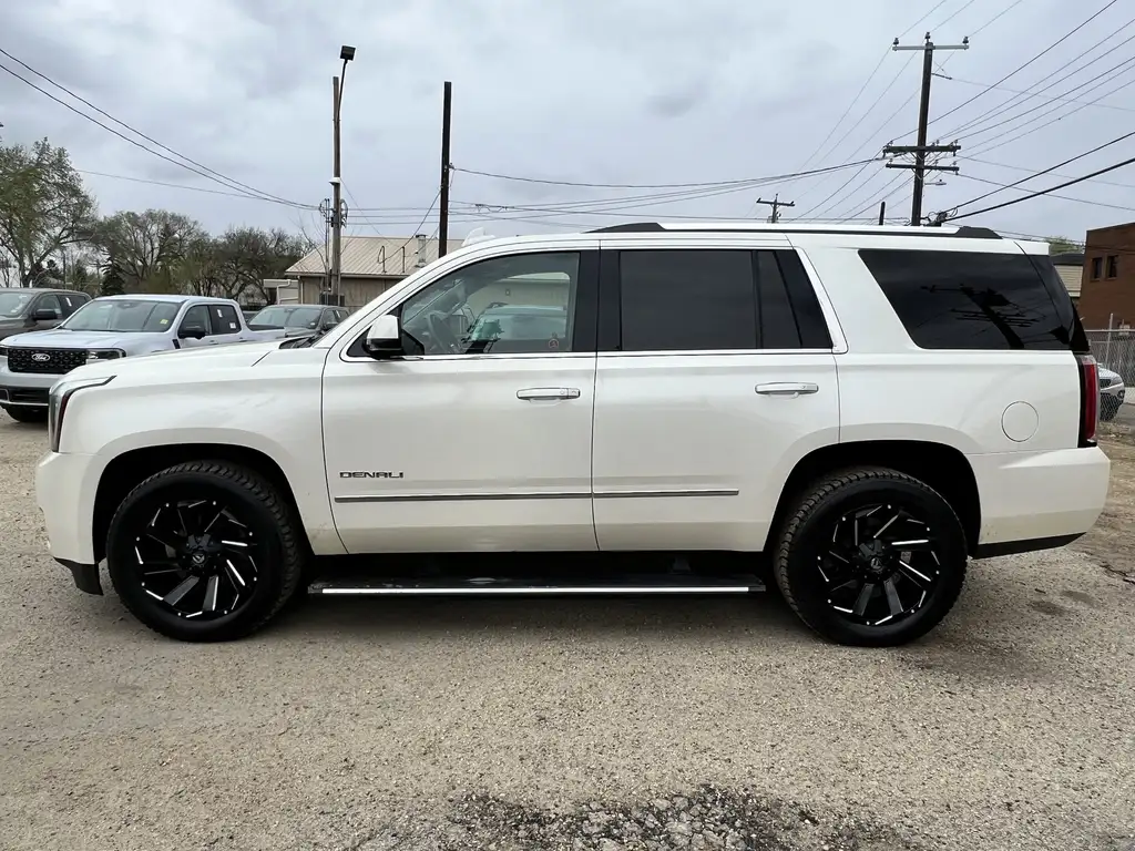 2015 GMC Yukon Denali | Climate Seats | PowerFold Third Row | Key — photo 4