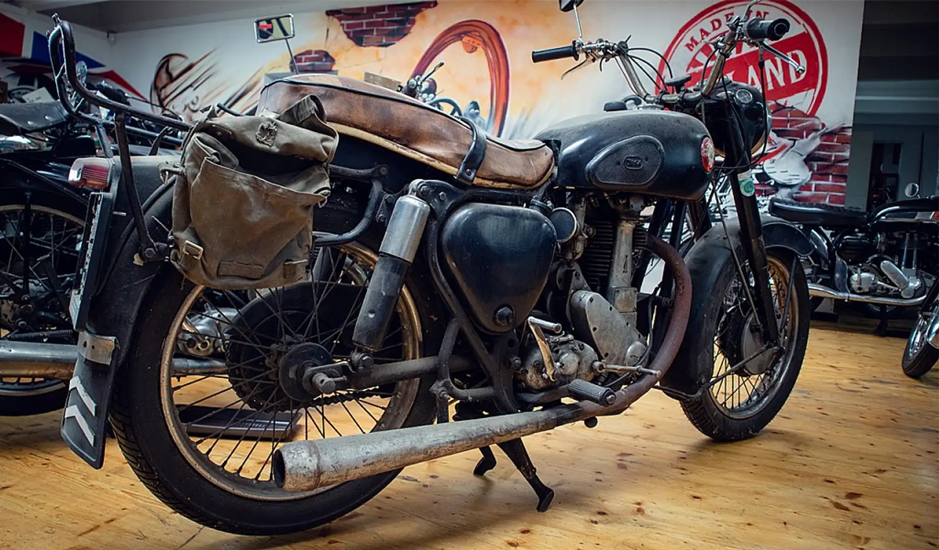 BSA B 33 Negro - 2