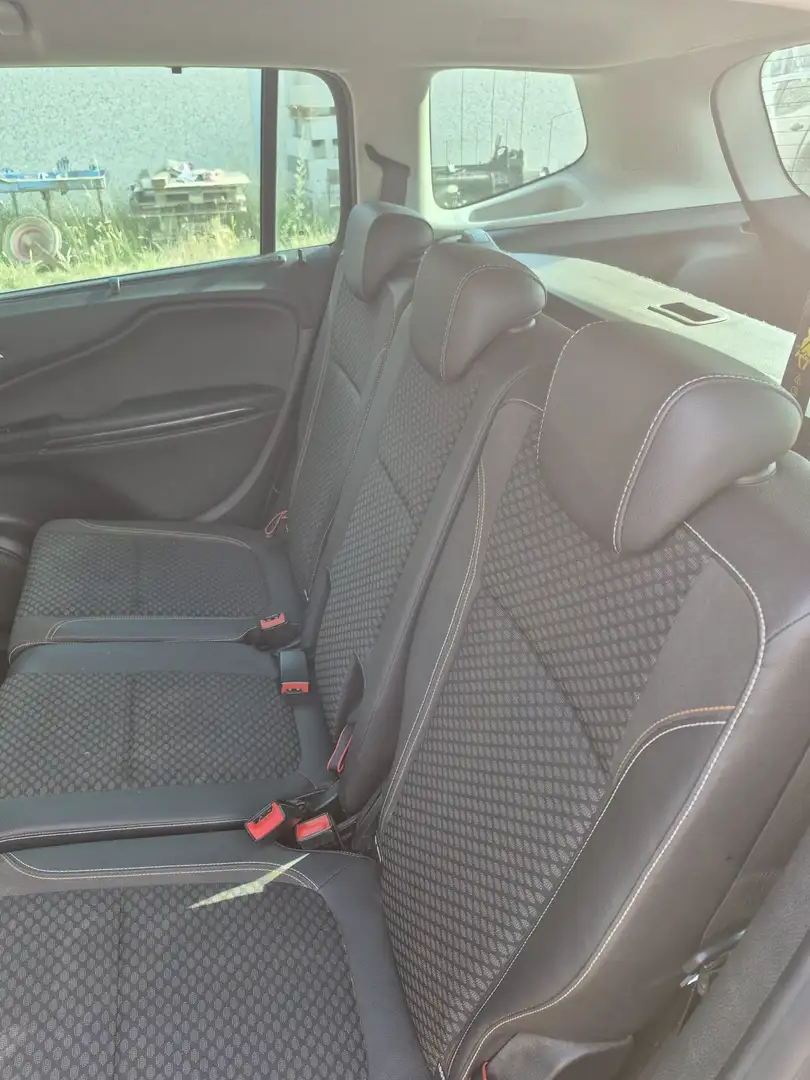 Opel Zafira Tourer Zafira 1.4 Turbo Cosmo Gris - 2