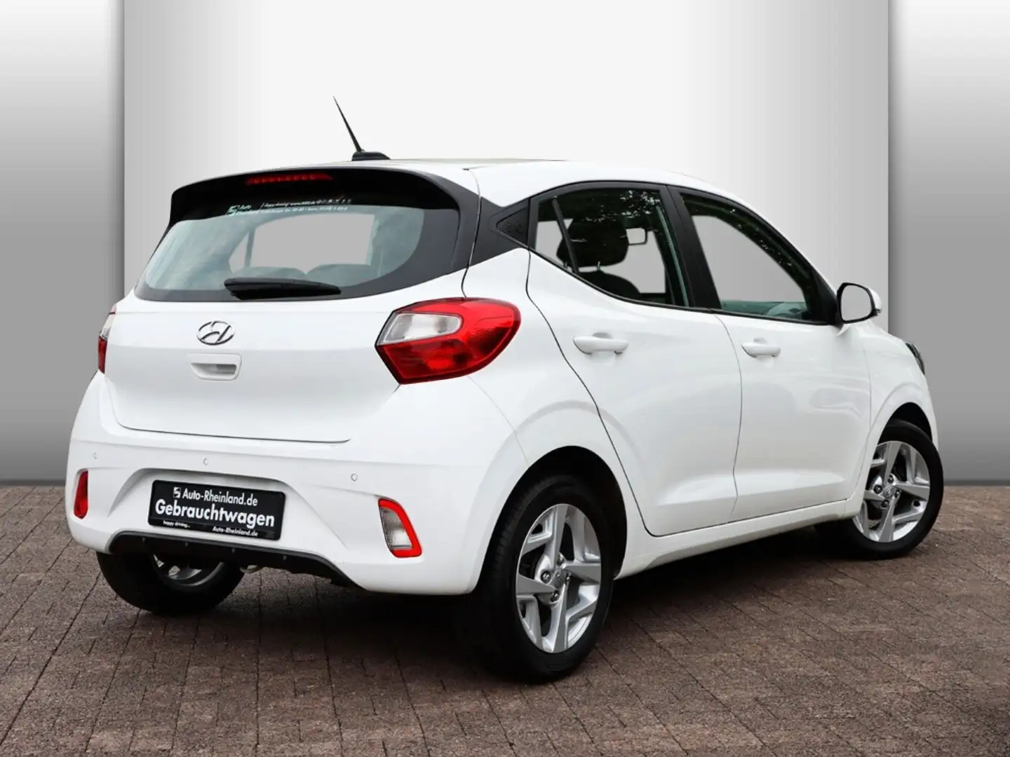 Hyundai i10 Trend 1.2 RADIO BLUET./KLIMA/GRA/PDC bijela - 2