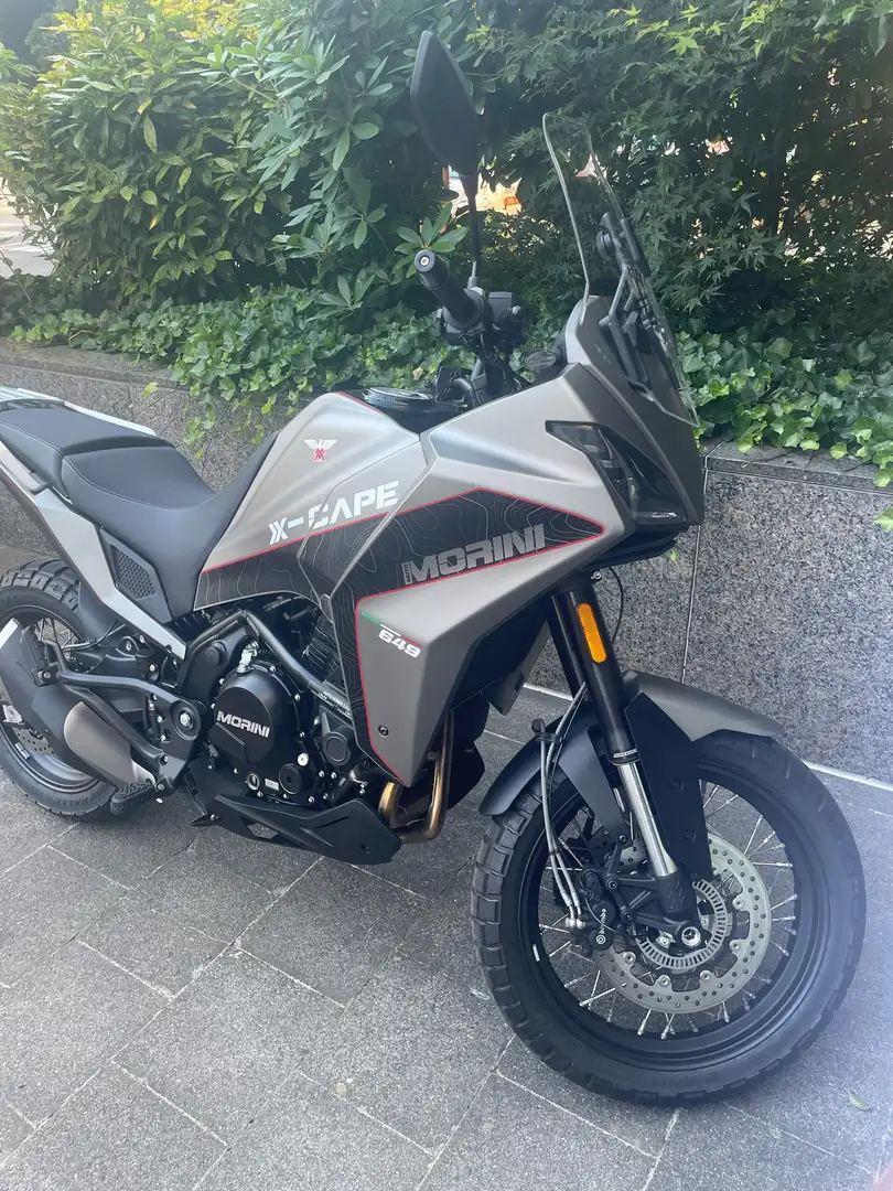 Moto Morini X-Cape 650cc - 1