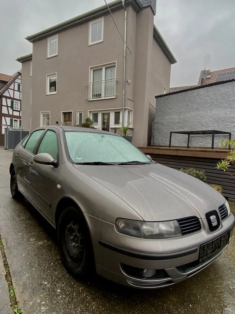 SEAT Leon 1.6 16V Stella - 2