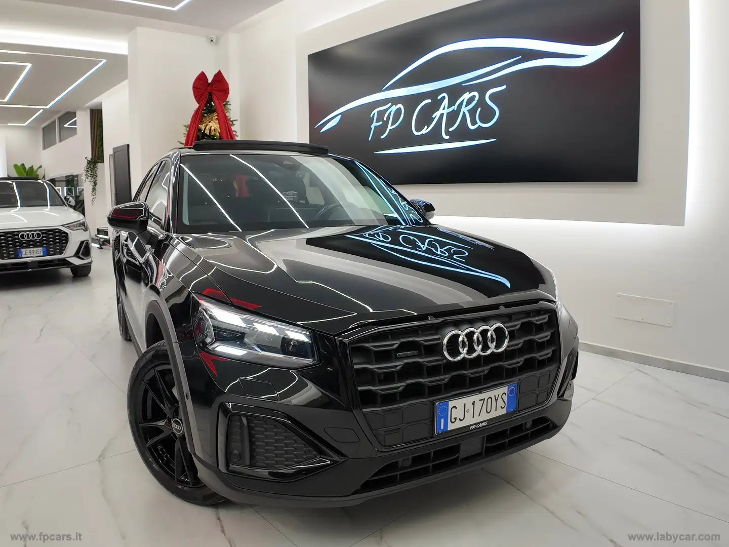 Audi Q2 35 TDI quattro S tr. Identity Black Schwarz - 1
