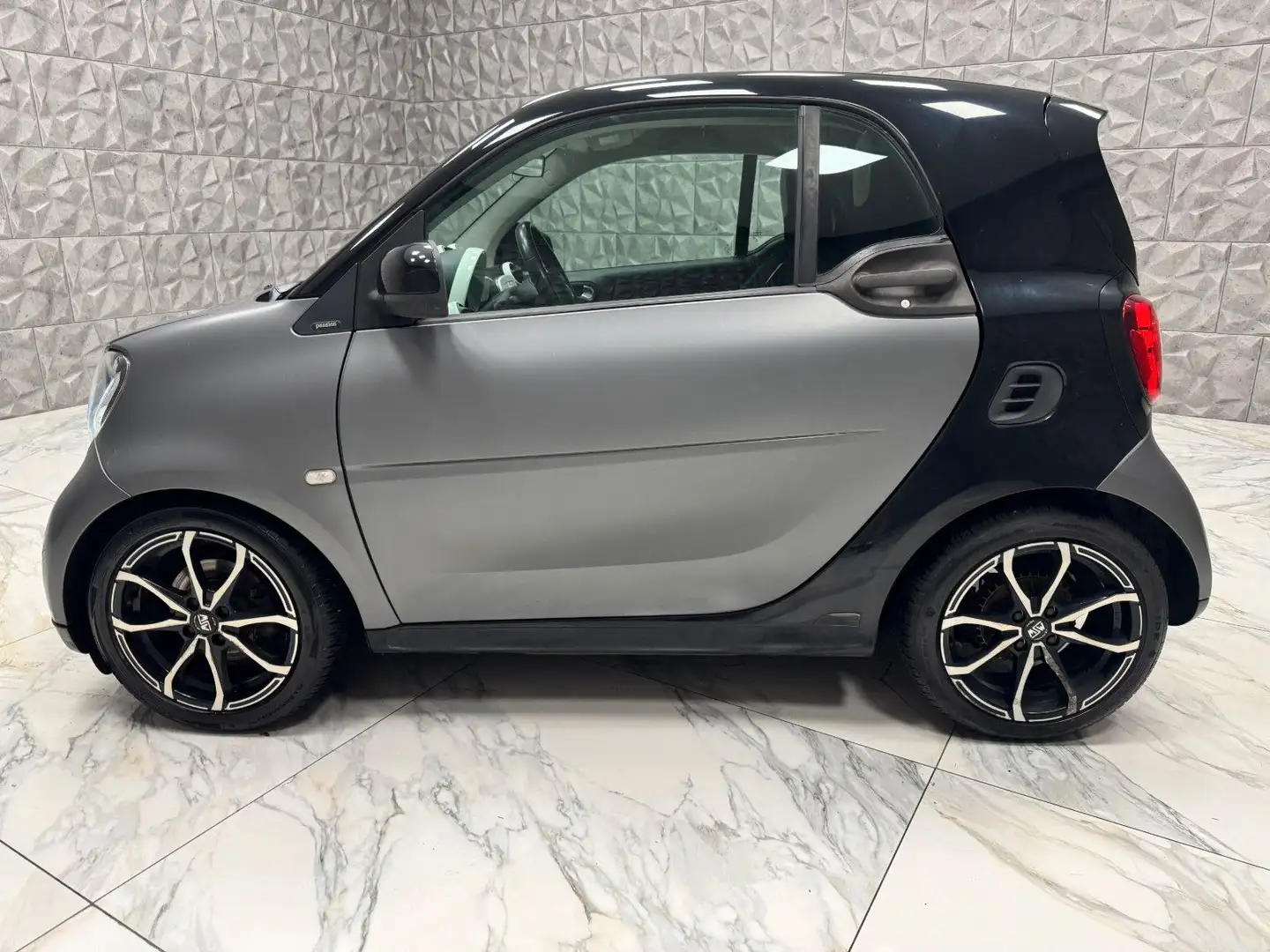smart forTwo fortwo coupe  52 kW / Panorama* - 2