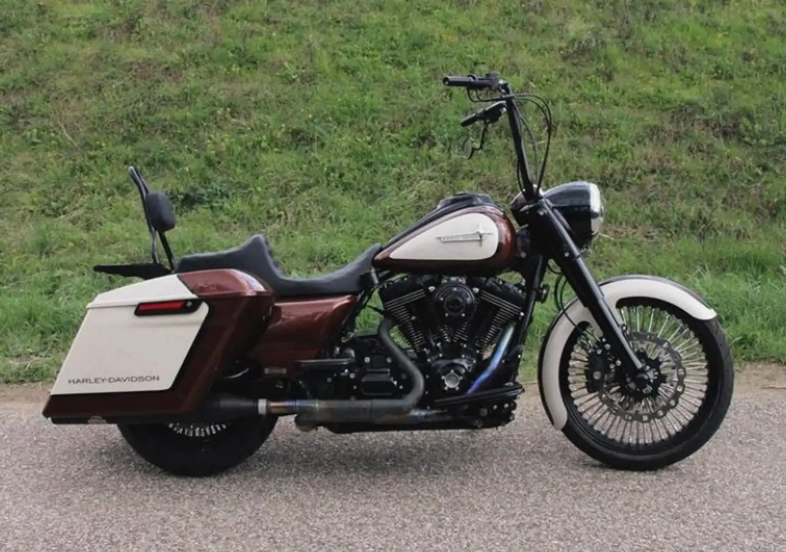 Harley-Davidson Road King 103 Marrone - 1