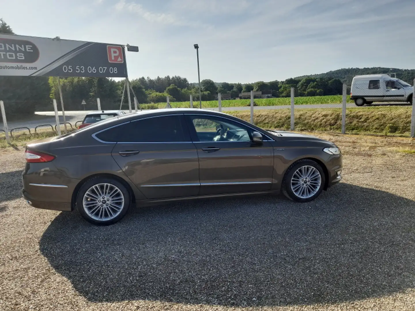 Ford Mondeo 2.0 TDCI 180CH VIGNALE POWERSHIFT 4P Brun - 2