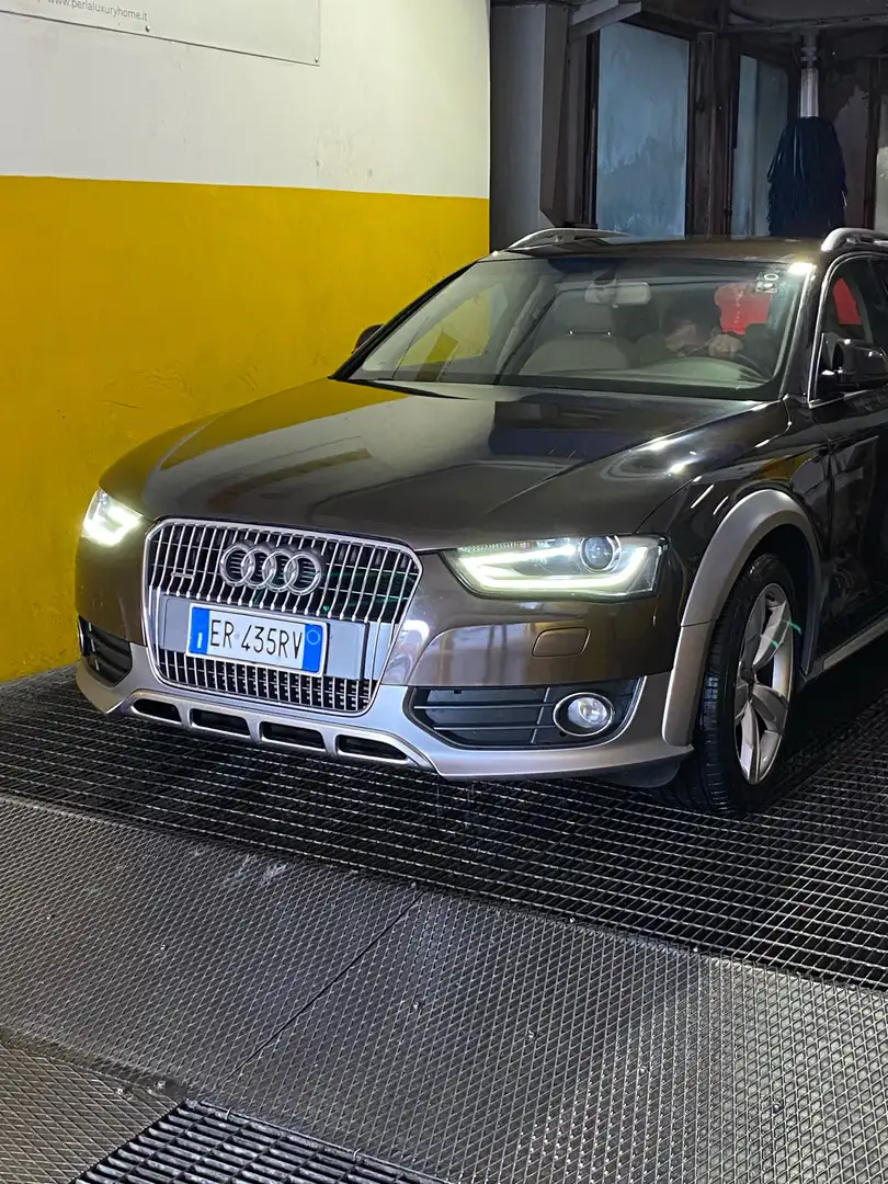 Audi A4 allroad 2.0 tdi Advanced s-tronic - 1