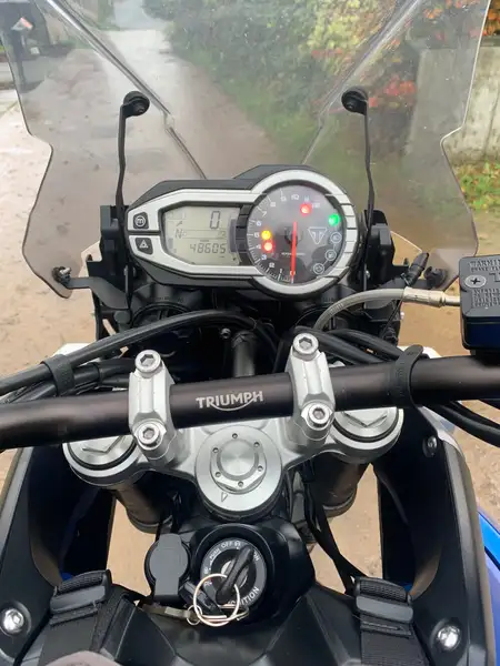 Triumph Tiger 800 - foto 8