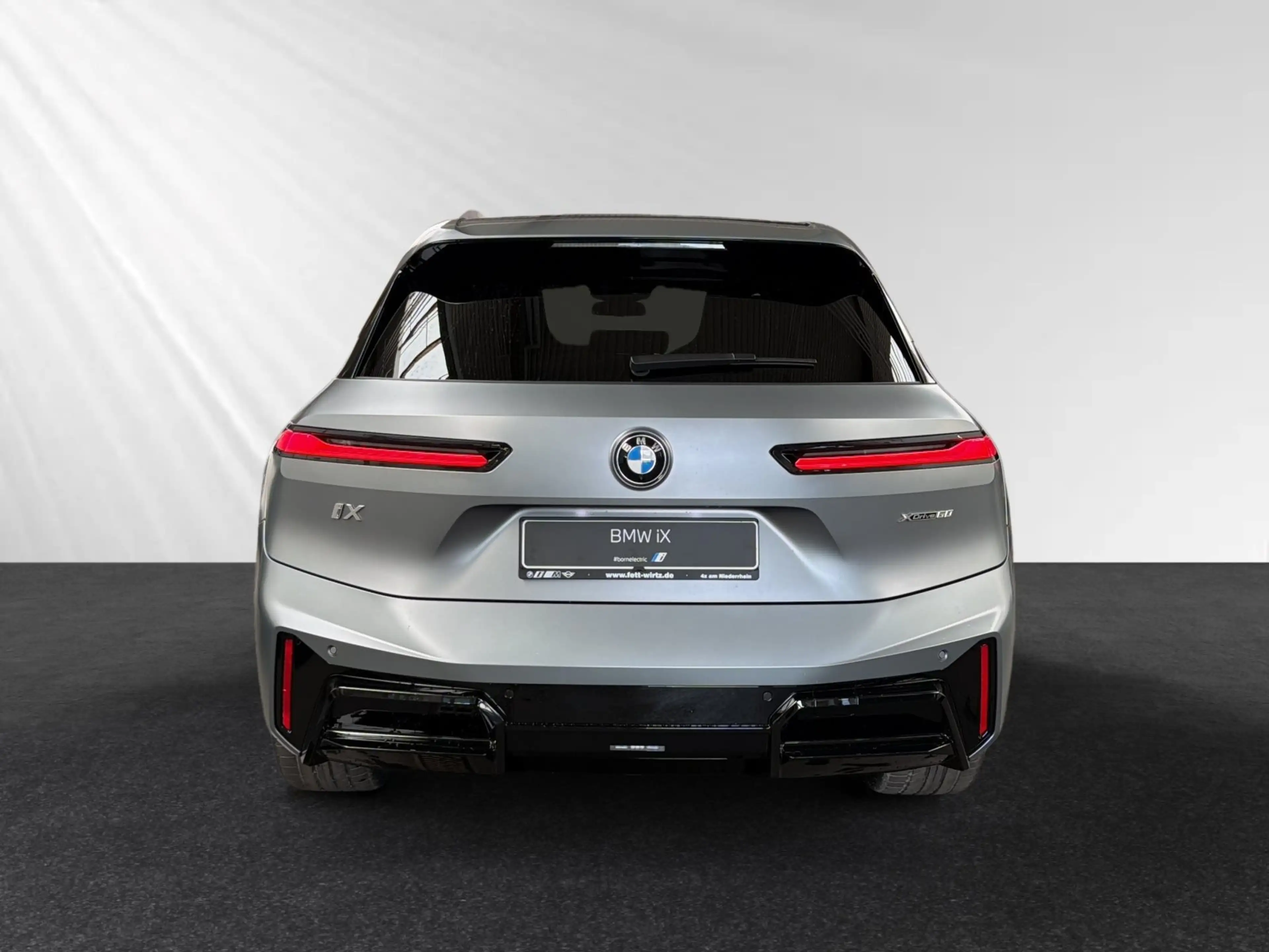 BMW iX xDrive60 M Sport Pro|AHK|SkyLounge|DA-Prof. — photo 8
