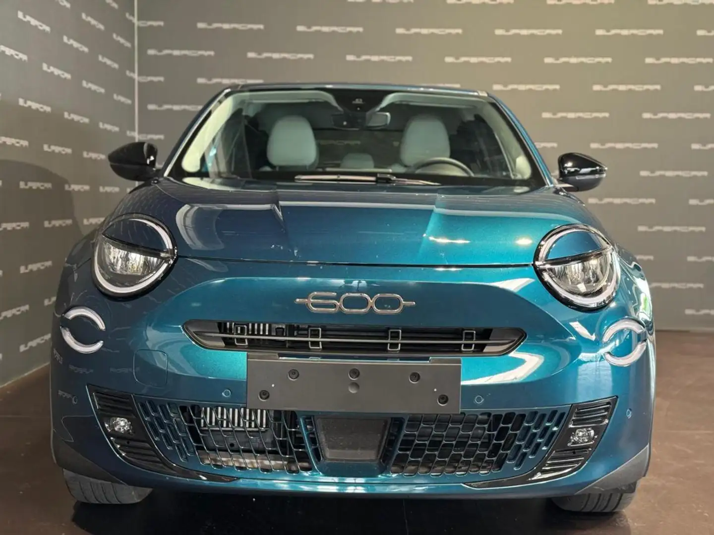 Fiat 600 Hybrid 100 CV DCT MHEV La Prima DISP. ALTRI COLORI Groen - 2