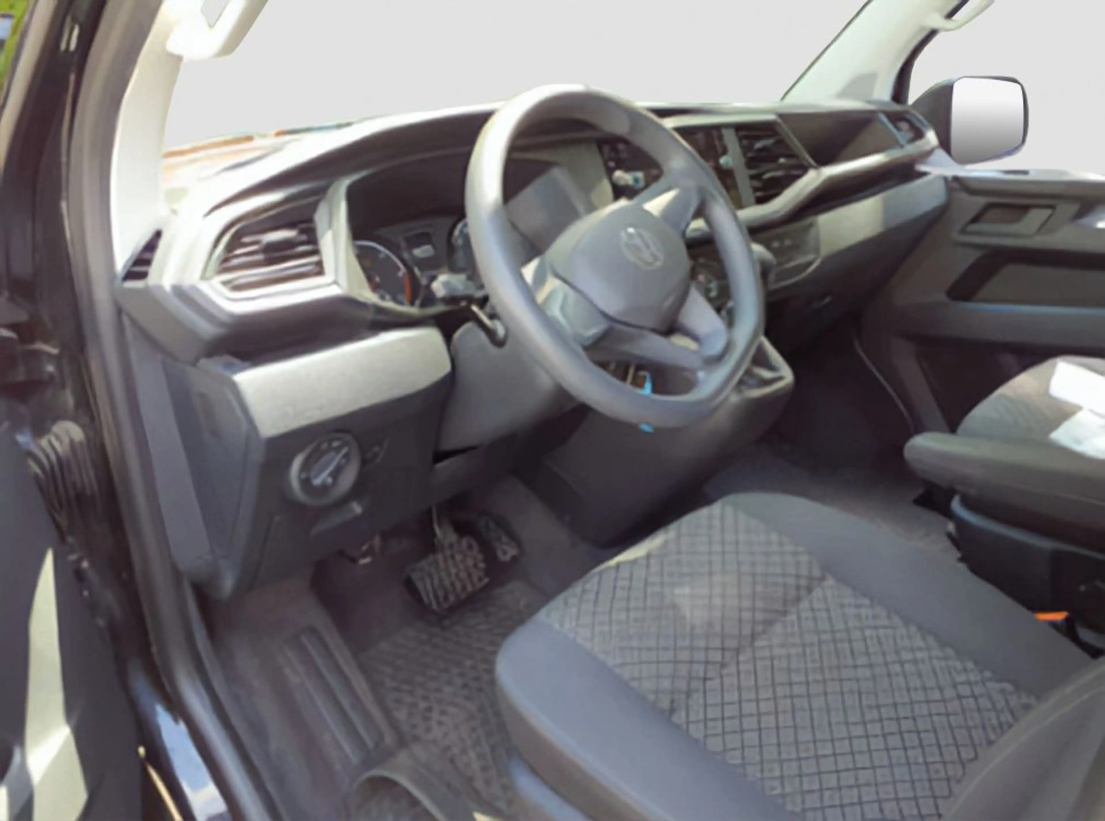 Volkswagen T6.1 Multivan 2.0 TDI Trendline DSG*PDC*KAM*NAV* — photo 5