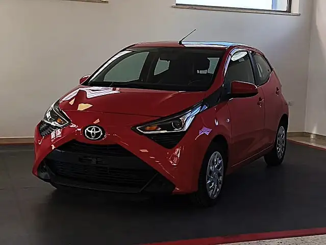 Toyota Aygo Aygo 5p 1.0 x-play 72cv*iva esposta*detraibile