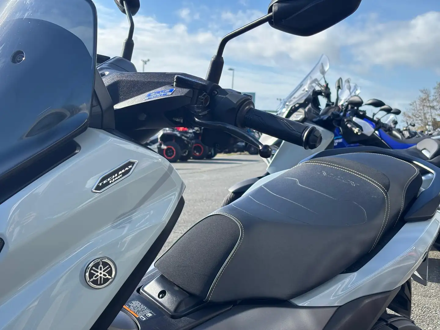 Yamaha NMAX Grigio - 2