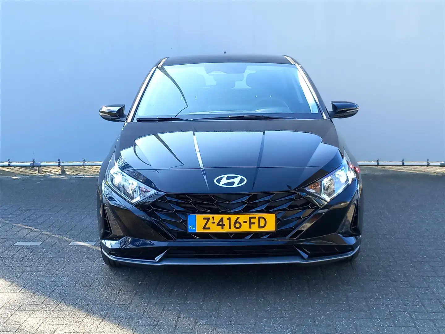 Hyundai i20 1.0 T-GDI 48V MHEV 100pk Comfort | Cruise | Airco Zwart - 2